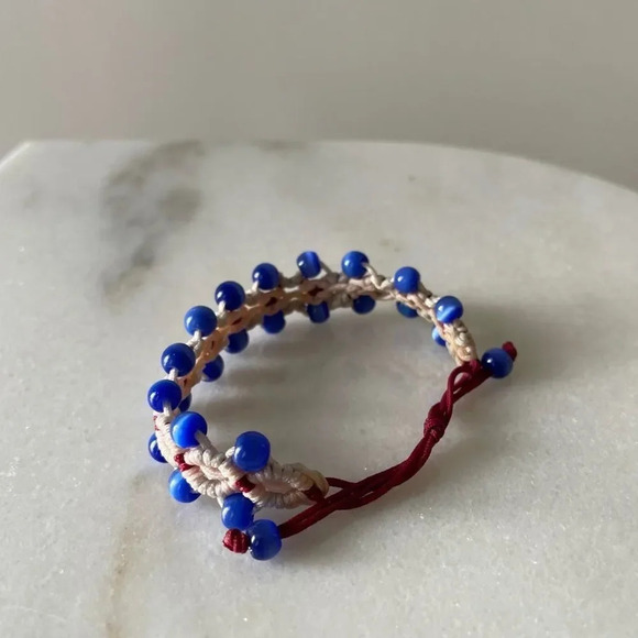 Vintage blue bead friendship bracelet - Picture 3 of 3